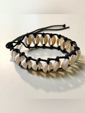 Cowrie Shells Beaches Hawaiian Islands Style Vibes Unisex Ankles Bracelet